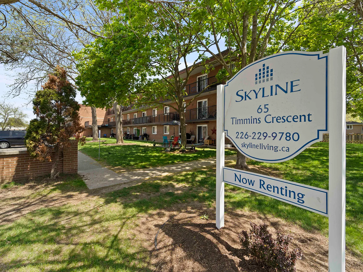 Timmins Apts — Photo 2