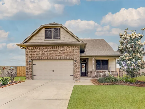 11918 Mulberry Dr, Mont Belvieu, TX 77535