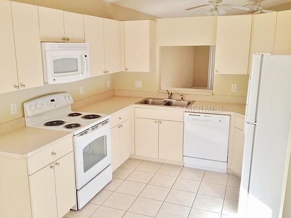 5th image of 14215 Whitecap Ave