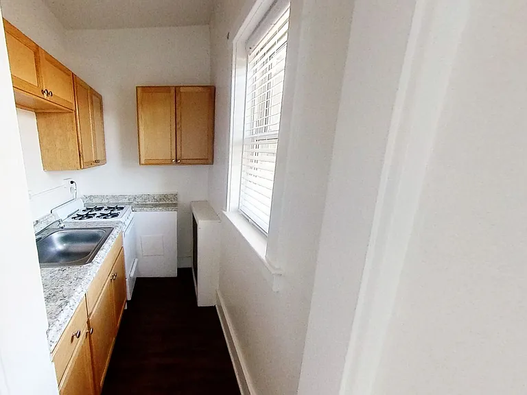1625 East Ave — Photo 68