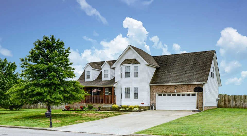 1st image of 970 Glenhurst Way