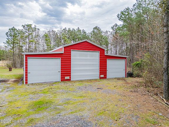3rd image of 199 Southern Pine Drive