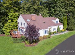 17 Silvermine Woods, Wilton, CT 06897