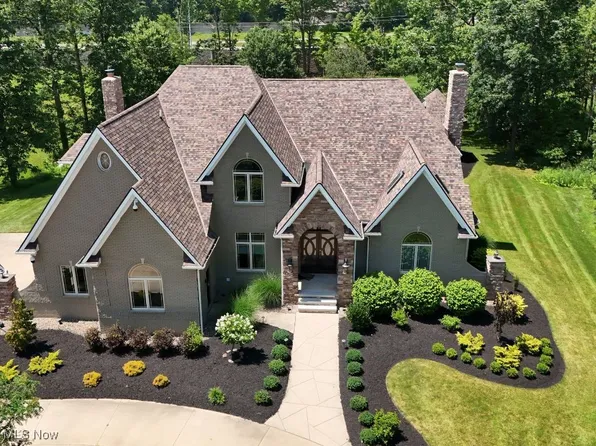 2474 Ginger Wren Rd, Pepper Pike, OH 44124