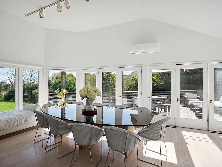 33 Ocean Ave — Photo 11