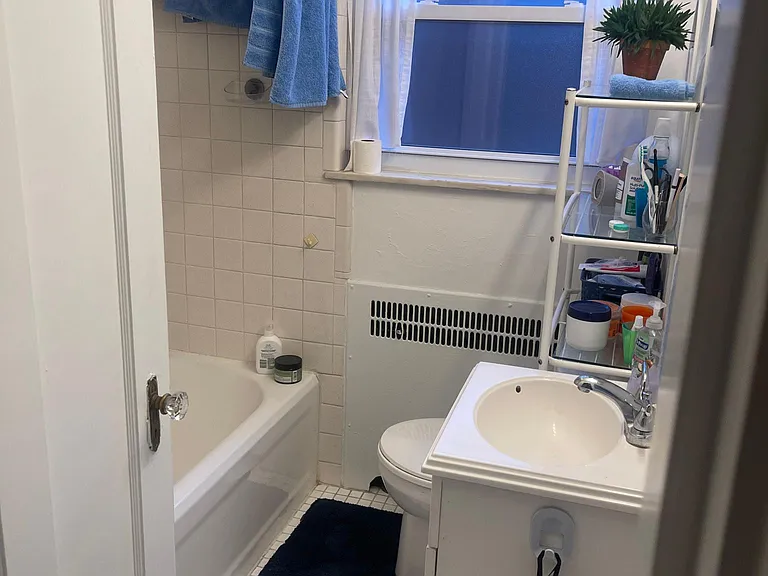 3577 Saybrook Ave #1 — Photo 6
