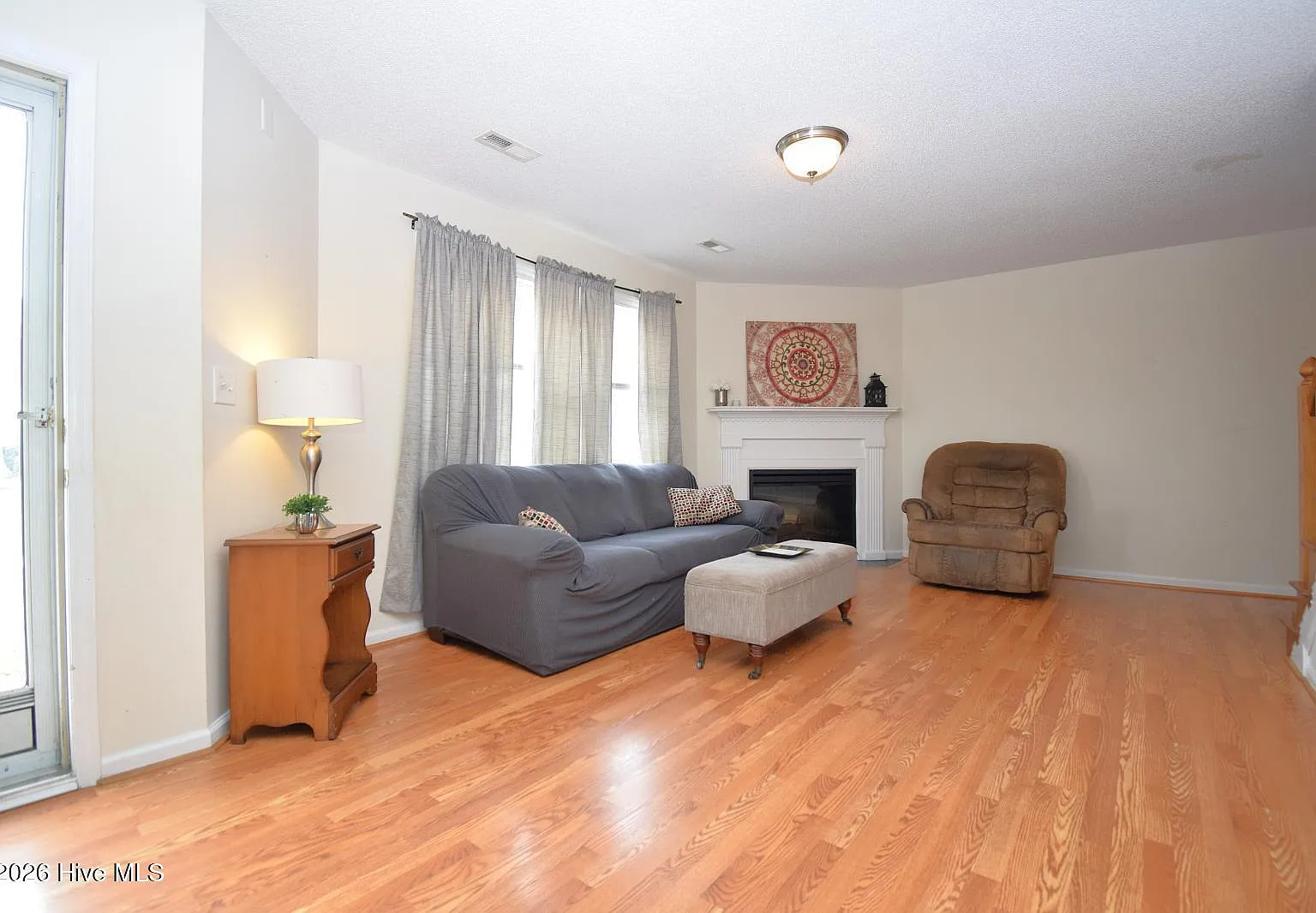 3 bed, 2.5 bath, $1,400 — Photo 3