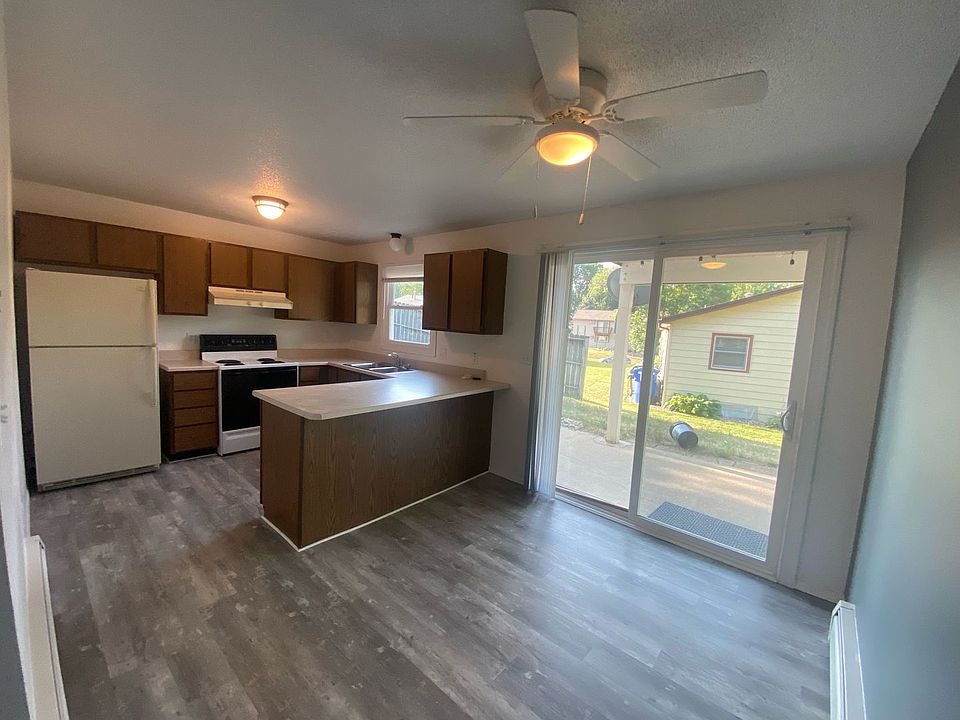 1st image of 2701 E Scenic Ct #2703