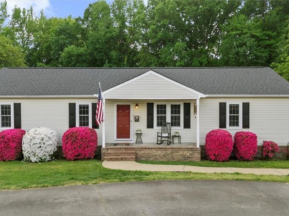 403 Thompson St, Ashland, VA 23005