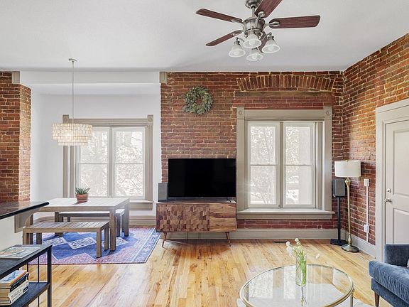 3rd image of 814 24th St #1
