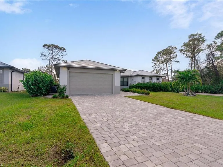 4665 Key Largo Ln — Photo 25