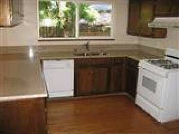 5th image of 5909 Twin Creeks Ct