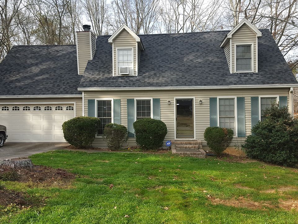 1st image of 745 Wayside Dr