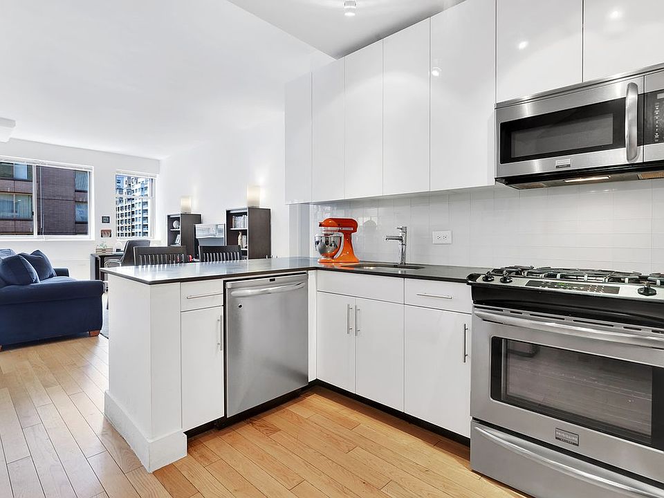 1st image of 201 E 69th St APT 9E