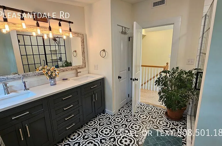 9 Pleasantdale Rd — Photo 19