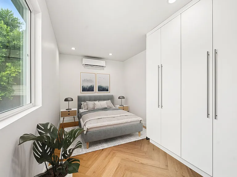 6327 Babcock — Photo 9