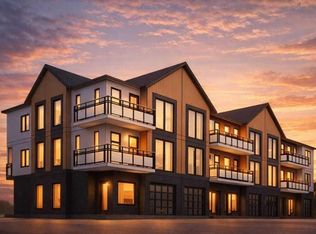3308 N 2nd St NE, Calgary, AB T2E 3H3