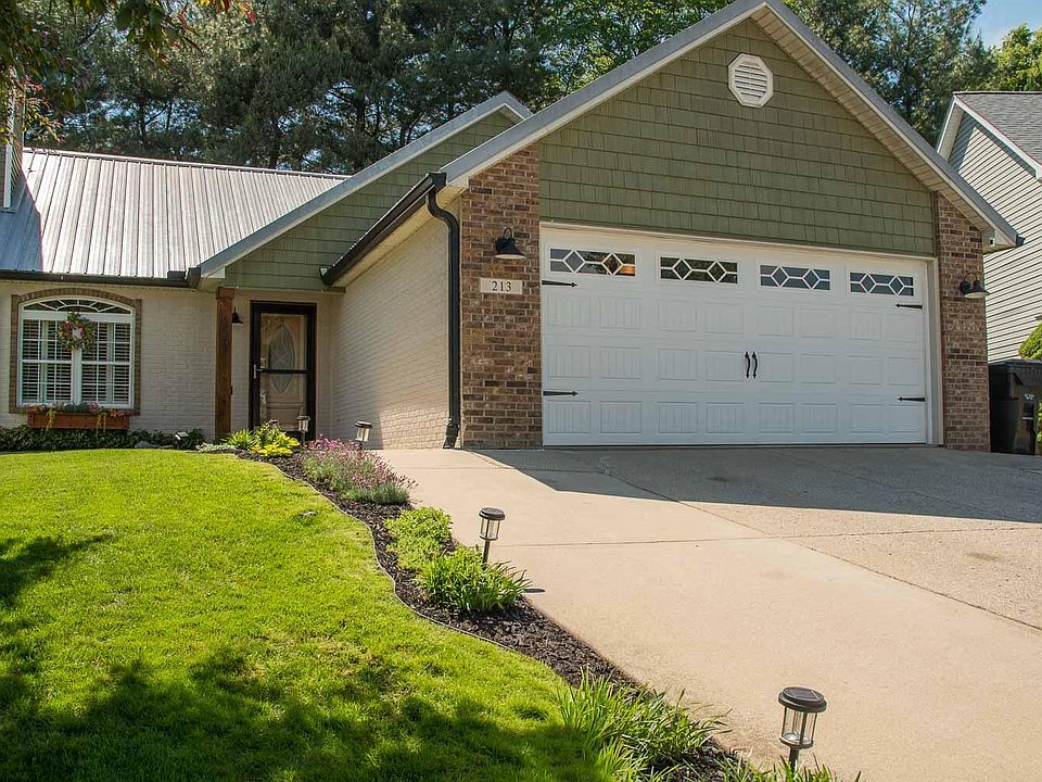 1st image of 213 Horseshoe Ct