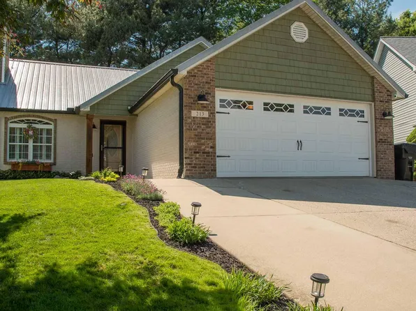 213 Horseshoe Ct, Frankfort, KY 40601