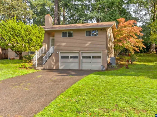 4092 Camellia Dr S, Salem, OR 97302