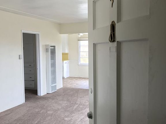 3rd image of 1134 W 85th St APT 4