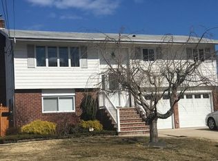 1723 Prime St, West Babylon, NY 11704