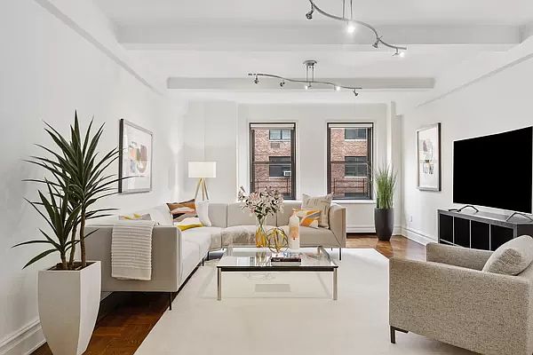 1st image of 277 W End Ave APT 9C