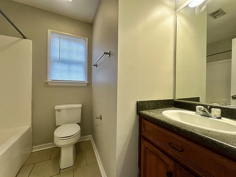10 W Howell Dr — Photo 7