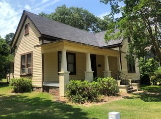 224 7th St, McComb, MS 39648