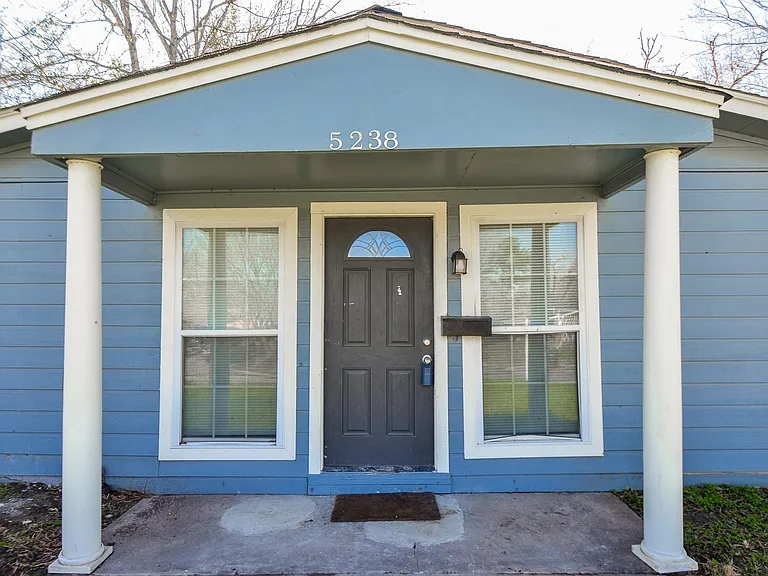5238 Keystone St — Photo 2