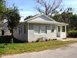 1st image of 410 Postell Ave