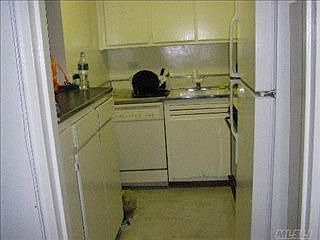 2nd image of 3520 Leverich St #421-B