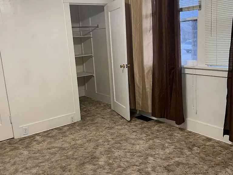 141 Avenue E — Photo 11