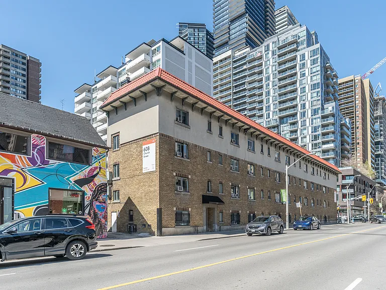 608 Church St — Photo 11