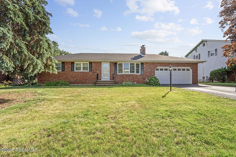 2nd image of 21 Ledgewood Drive