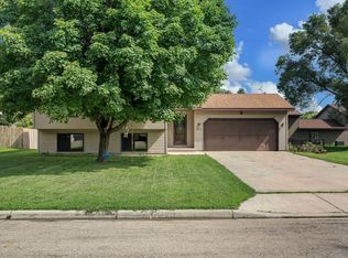 1936 Greenwood Dr NE, Owatonna, MN 55060