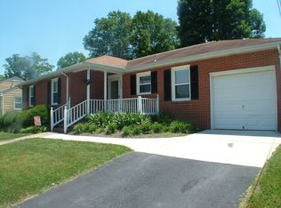 3302 Saint Charles St, Hopewell, VA 23860