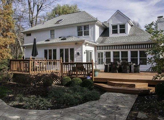 3rd image of 1 Little Creek Ln