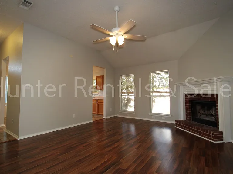 4307 Frontier Trl — Photo 5