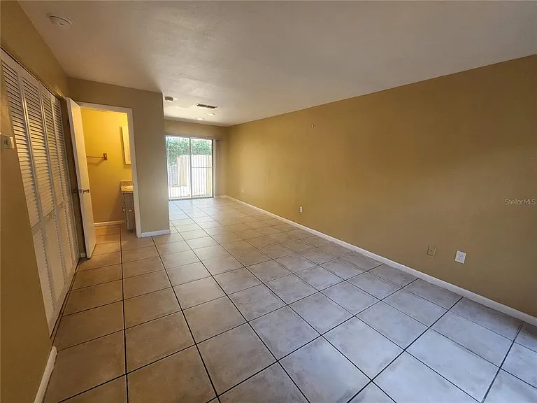702 SW 70th Ter #B — Photo 25