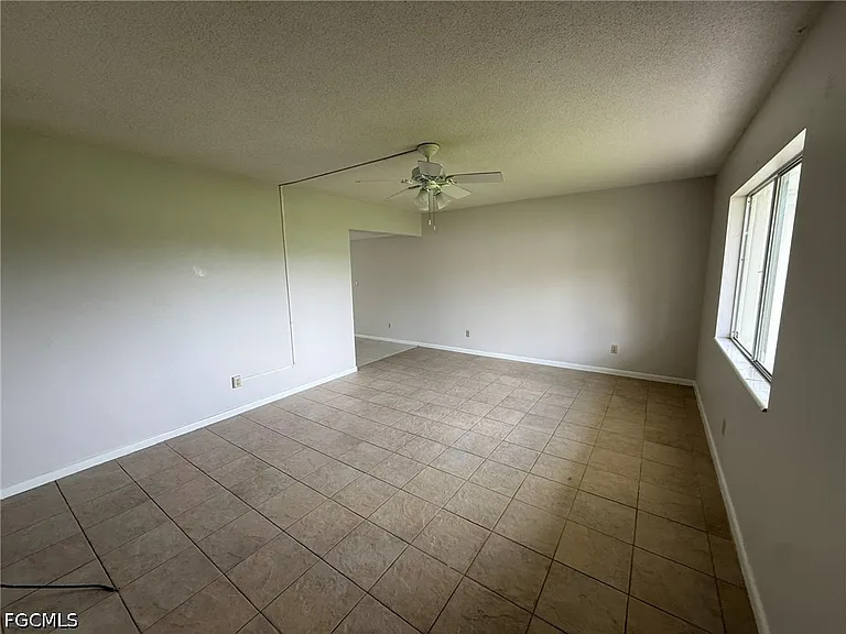 343 Joel Blvd #111 — Photo 10
