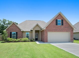 39063 Elliott Ave, Prairieville, LA 70769