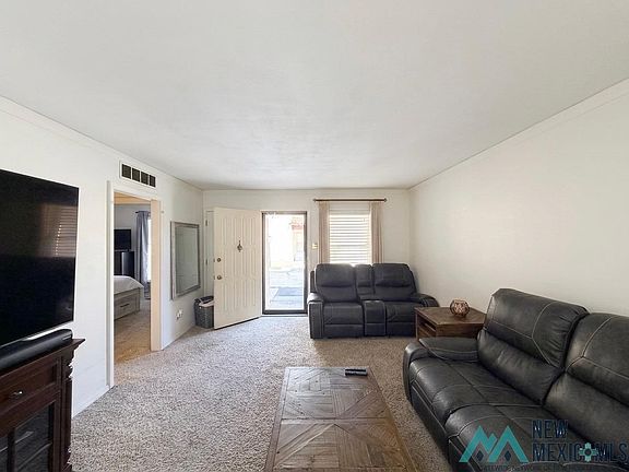 5th image of 200 E Country Club Rd APT 18