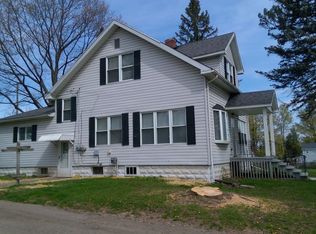 838 S Saginaw St, Lapeer, MI 48446