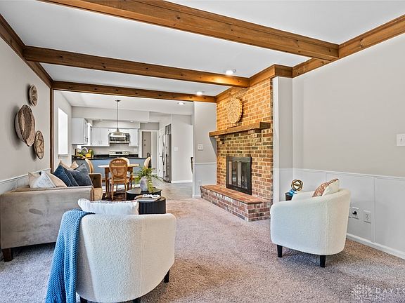 3rd image of 6045 Ironside Dr