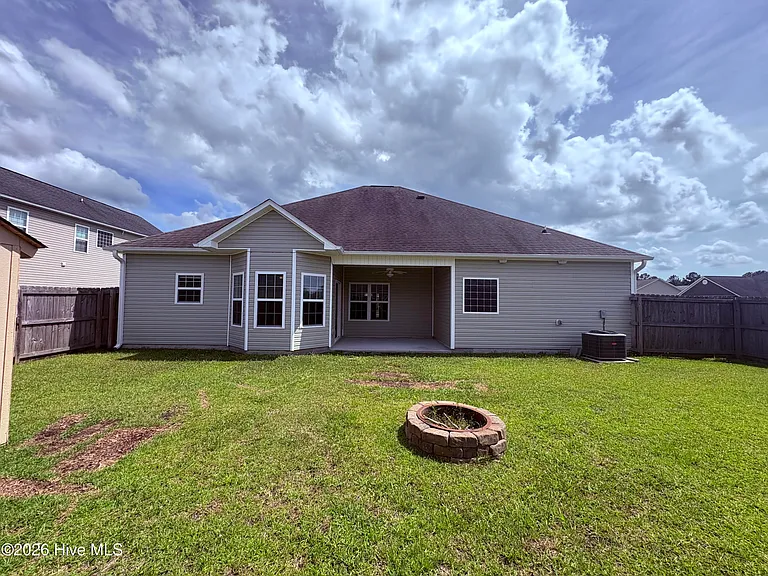 311 Aquamarine Cir — Photo 7