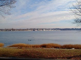 96 Seaview Ave, Swansea, MA 02777