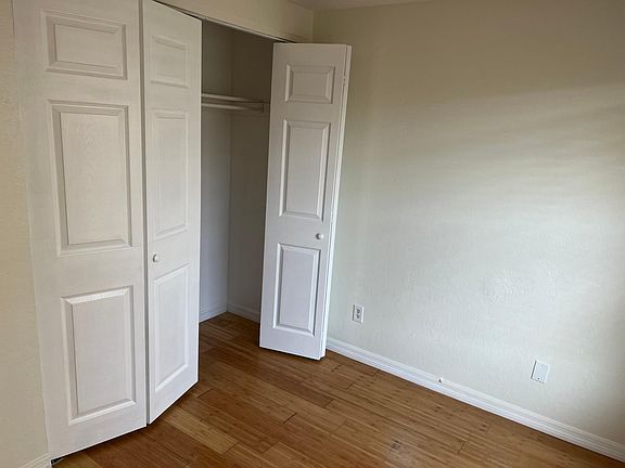 3rd image of 8902 Plum Grove Ct