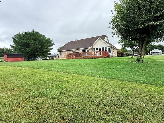 2nd image of 736 Stennett Rd
