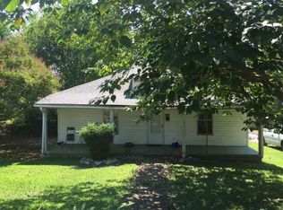 243 Sanderson St, Alcoa, TN 37701